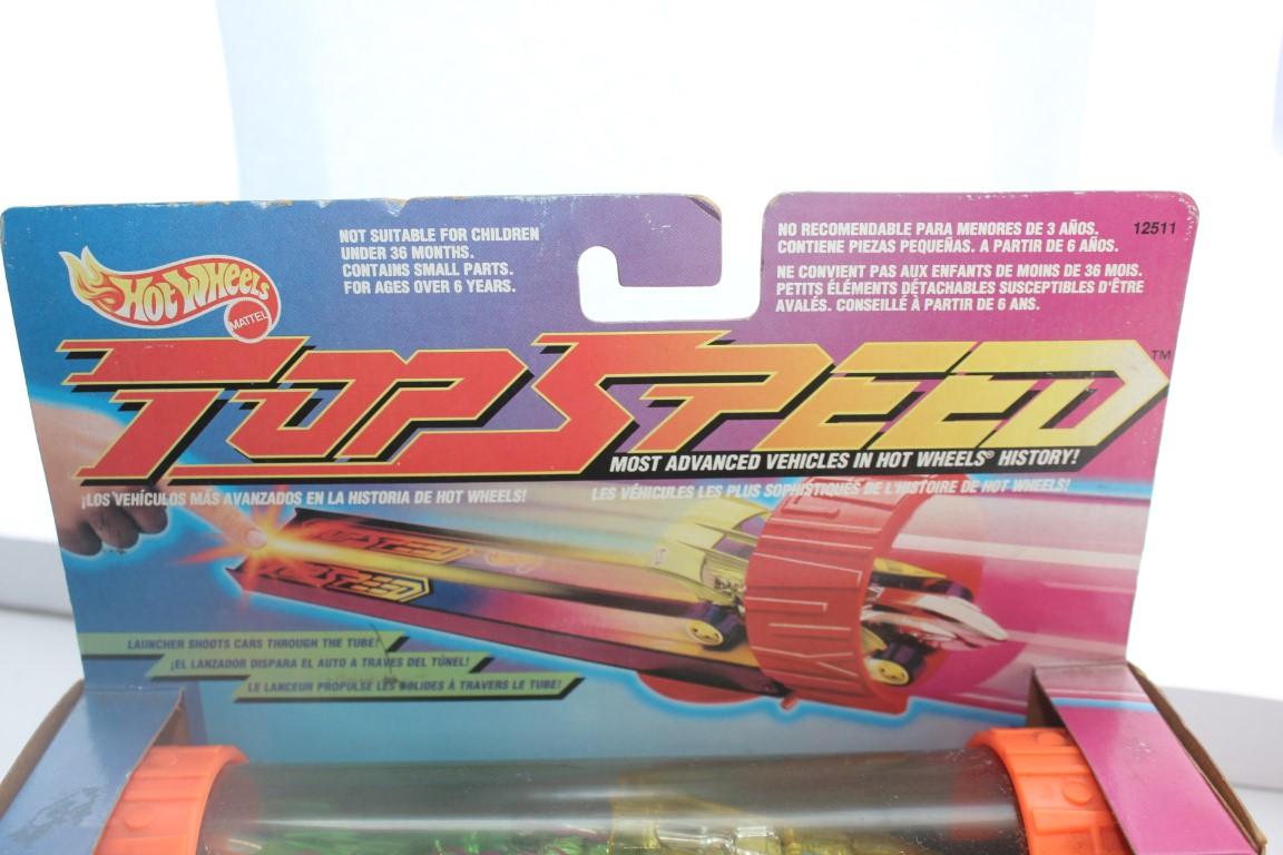 Lot 410- HOT WHEELS TOP SPEED LAUNCHER WITH 2 CARS