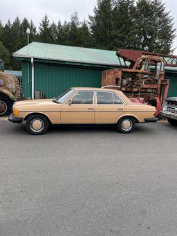 1977 Mercedes-Benz 240D Sedan