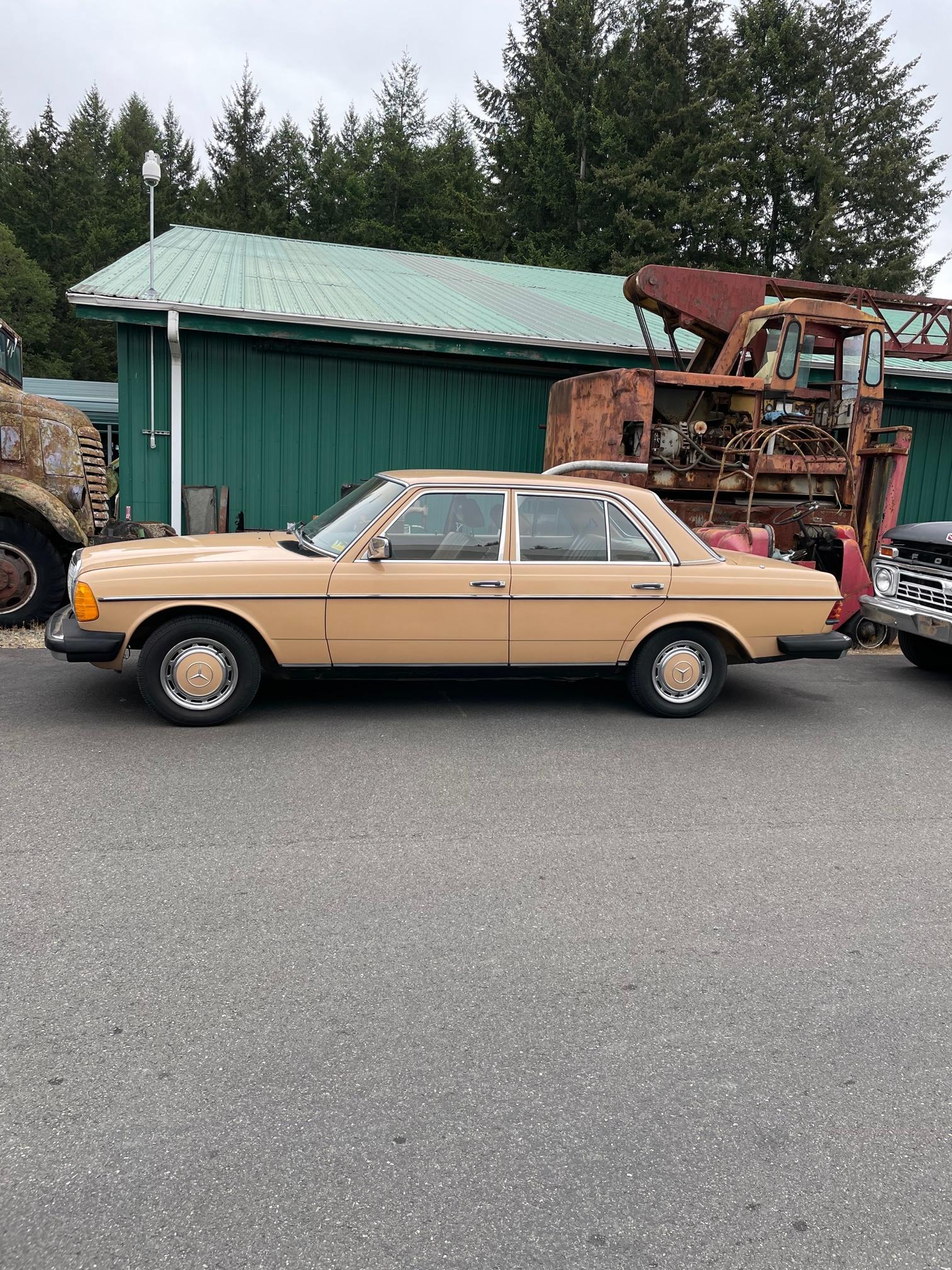 1977 Mercedes-Benz 240D Sedan