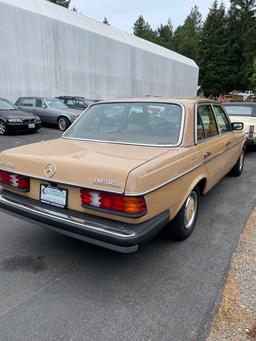 1977 Mercedes-Benz 240D Sedan