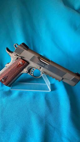 Colt government 1911 s/n RG01806 45 pistol