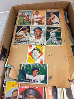 vintage baseball cards mostly 1950s tops many interesting cards