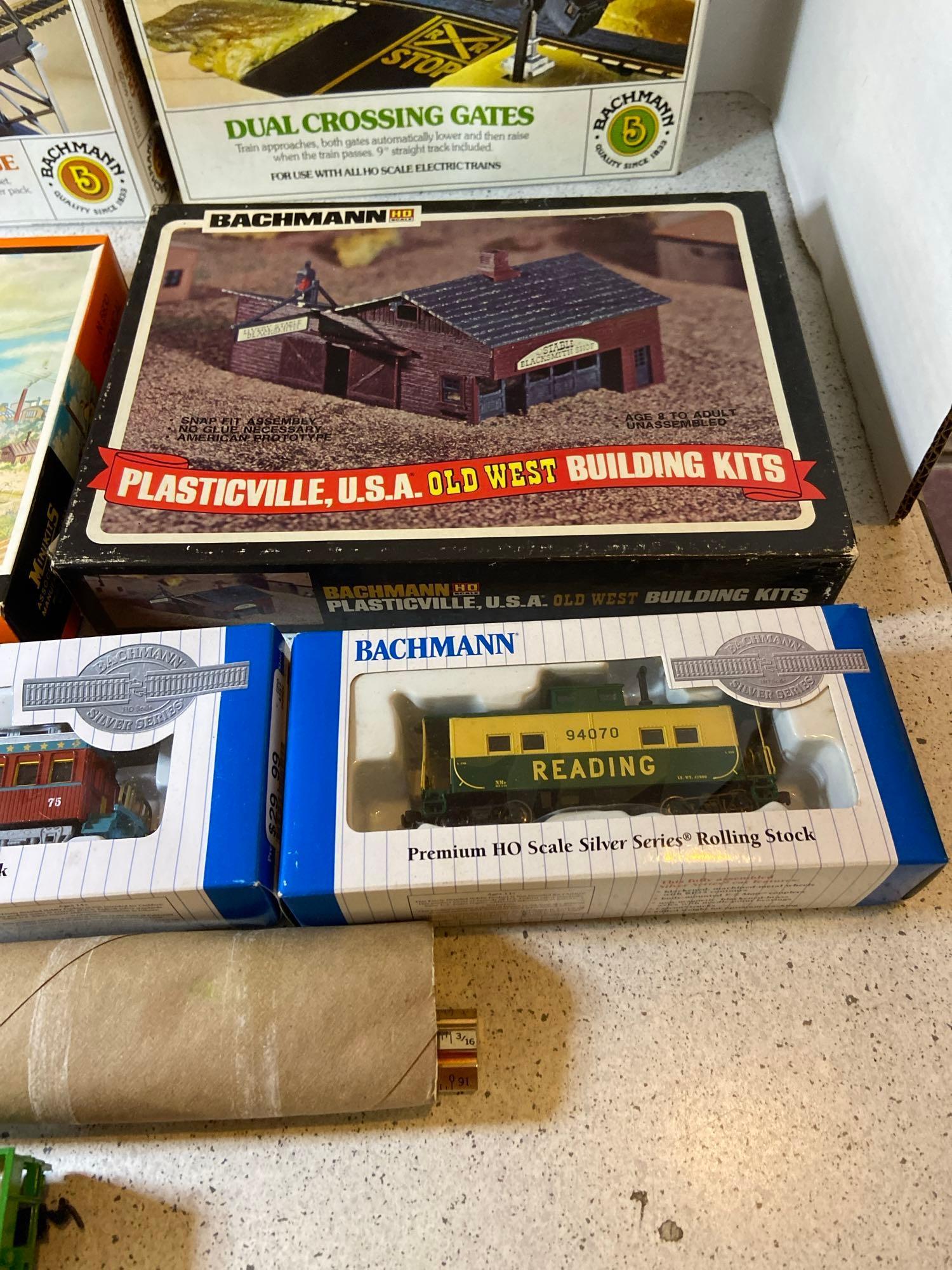 Model train accessories kits cars rails and more
