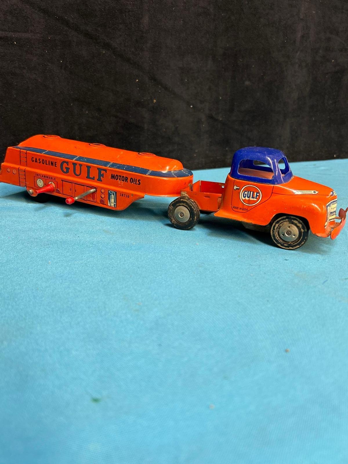 vintage Gulf motor oils wind up tractor trailer