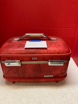 Vintage American Tourister train case