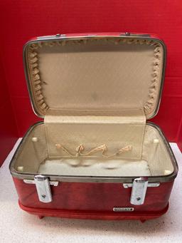 Vintage American Tourister train case