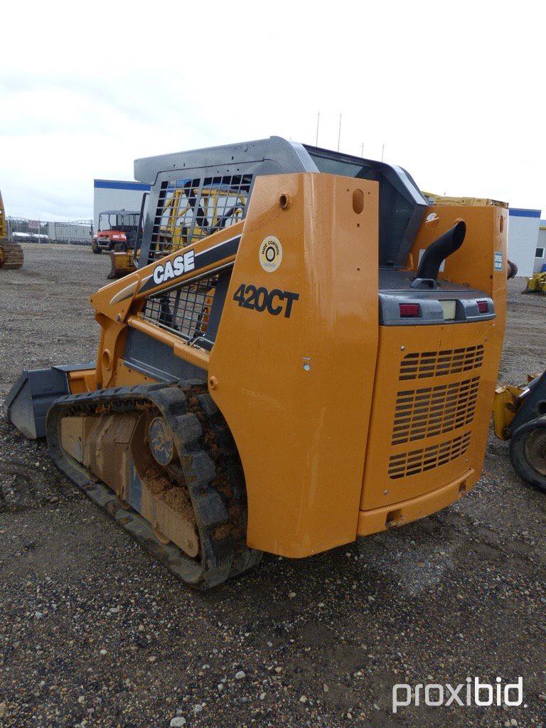 CASE 420CT SKID STEER;