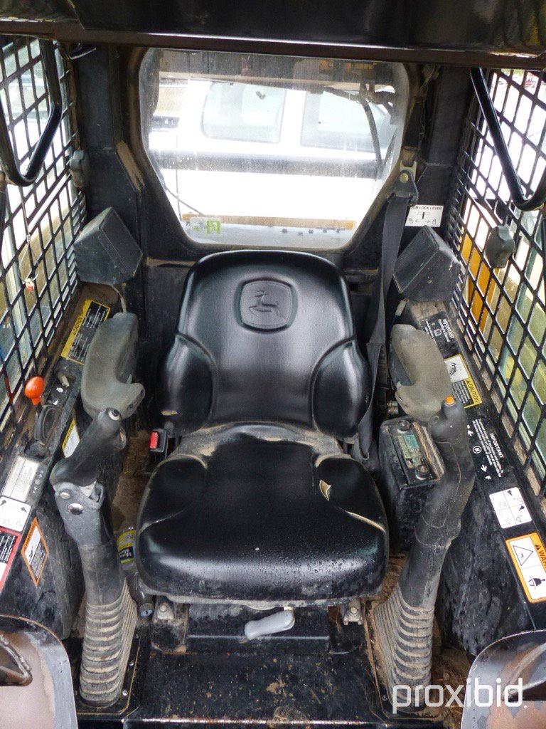 2005 JOHN DEERE 332 SKID STEER;