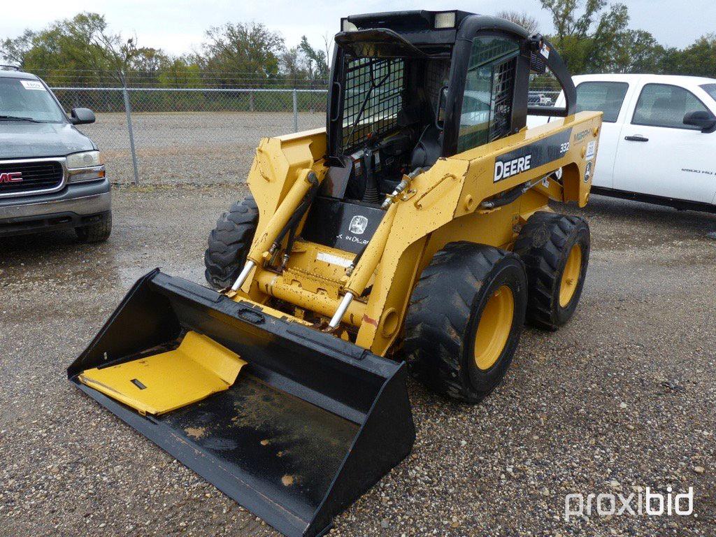 2005 JOHN DEERE 332 SKID STEER;