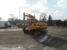 1992 JOHN DEERE 490E EXCAVATOR;