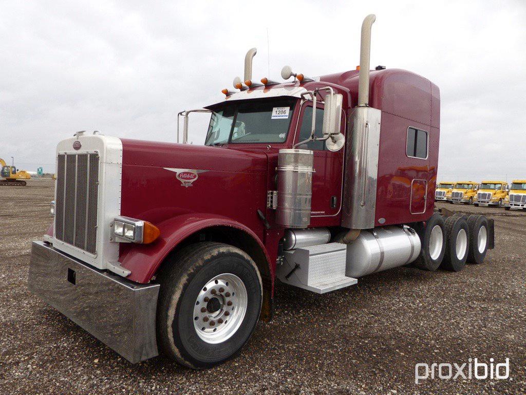 2007 PETERBILT 379 TRI-AXLE TRUCK TRACTOR;