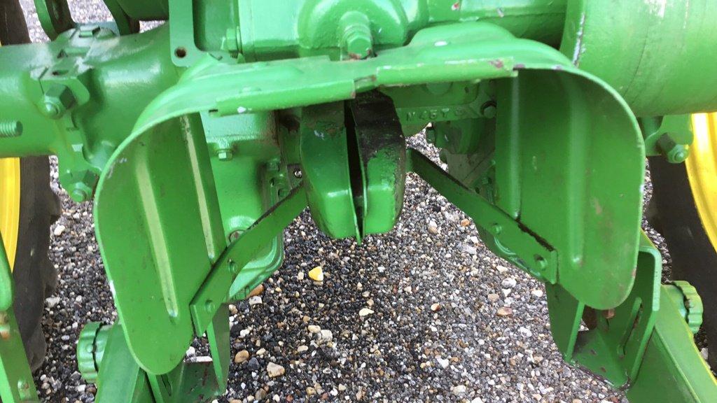 1949 JOHN DEERE MT UTILITY TRACTOR;