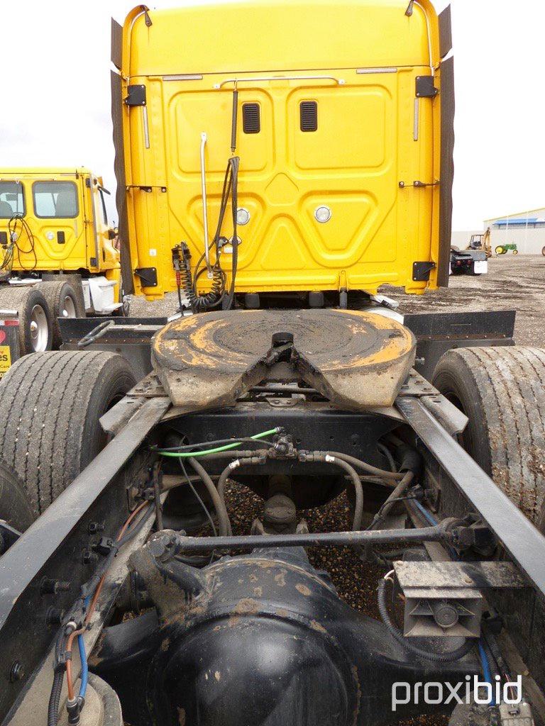 2013 FREIGHTLINER CASCADIA TRUCK TRACTOR;