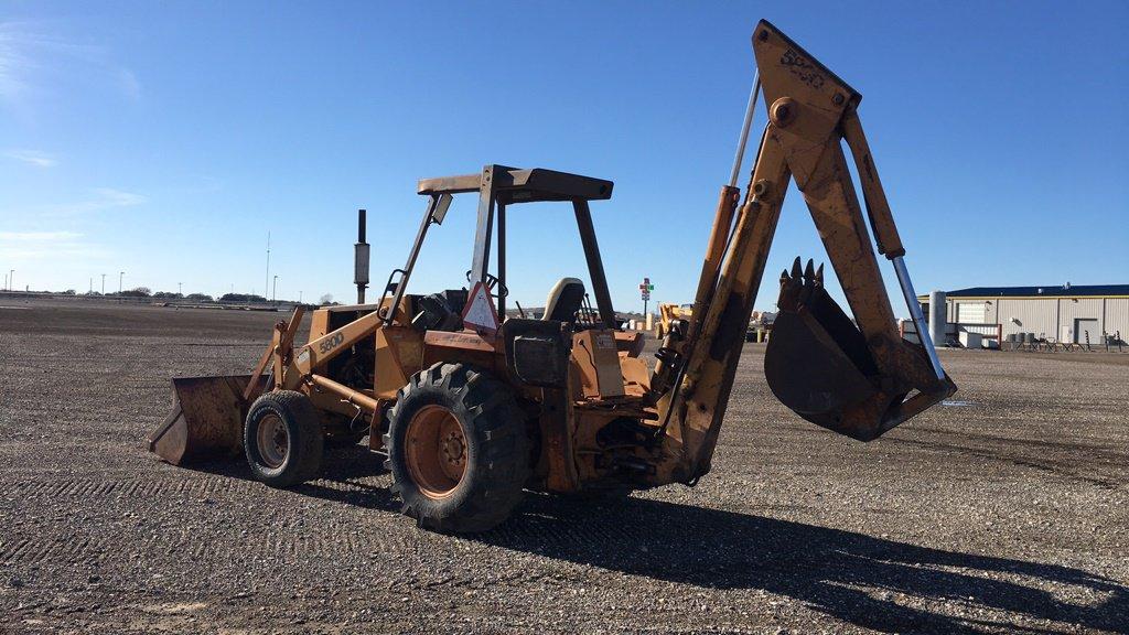 1982 CASE 580D LOADER BACKHOE;