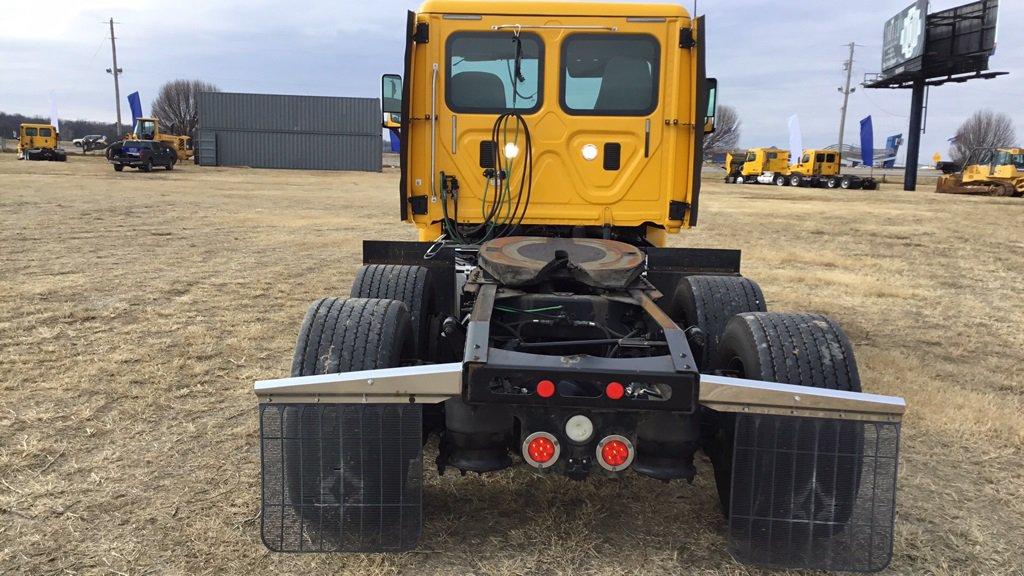 2013 FREIGHTLINER CASCADIA TRUCK TRACTOR;