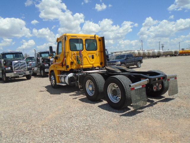 2015 FREIGHTLINER CASCADIA TRUCK TRACTOR;