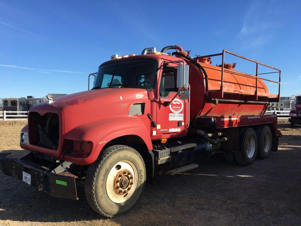 2006 MACK CV713 VAC TRACTOR;