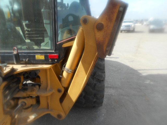 2005 CATERPILLAR 420D LOADER BACKHOE;