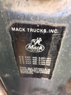 1987 MACK DUMP TRUCK;