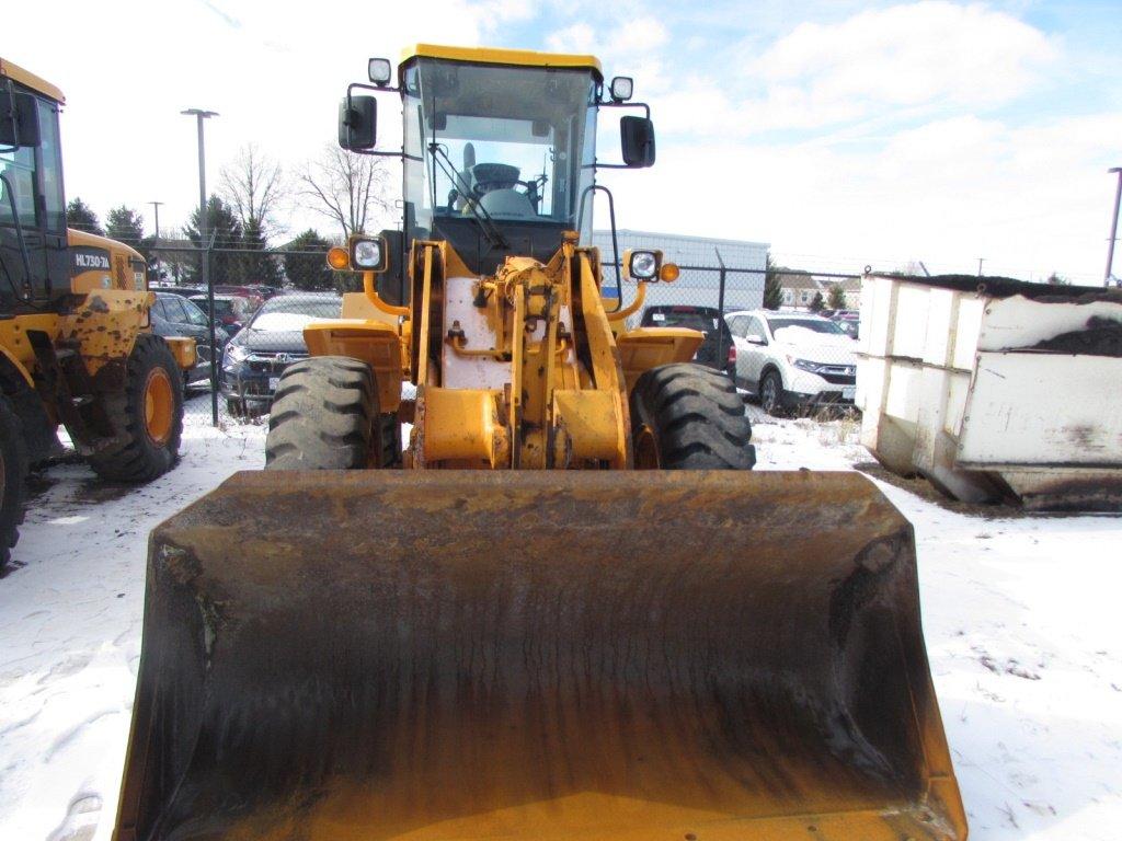 2009 HYUNDAI HL730-7A RUBBER TIRE LOADER;