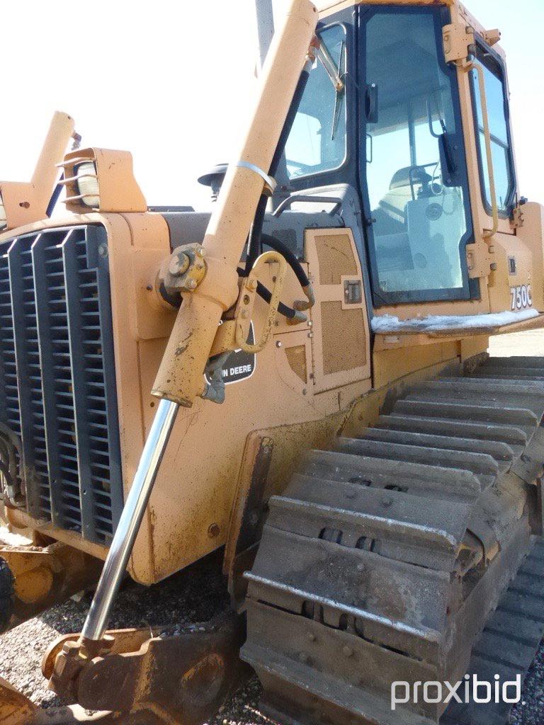 2000 JOHN DEERE 750C CRAWLER TRACTOR;