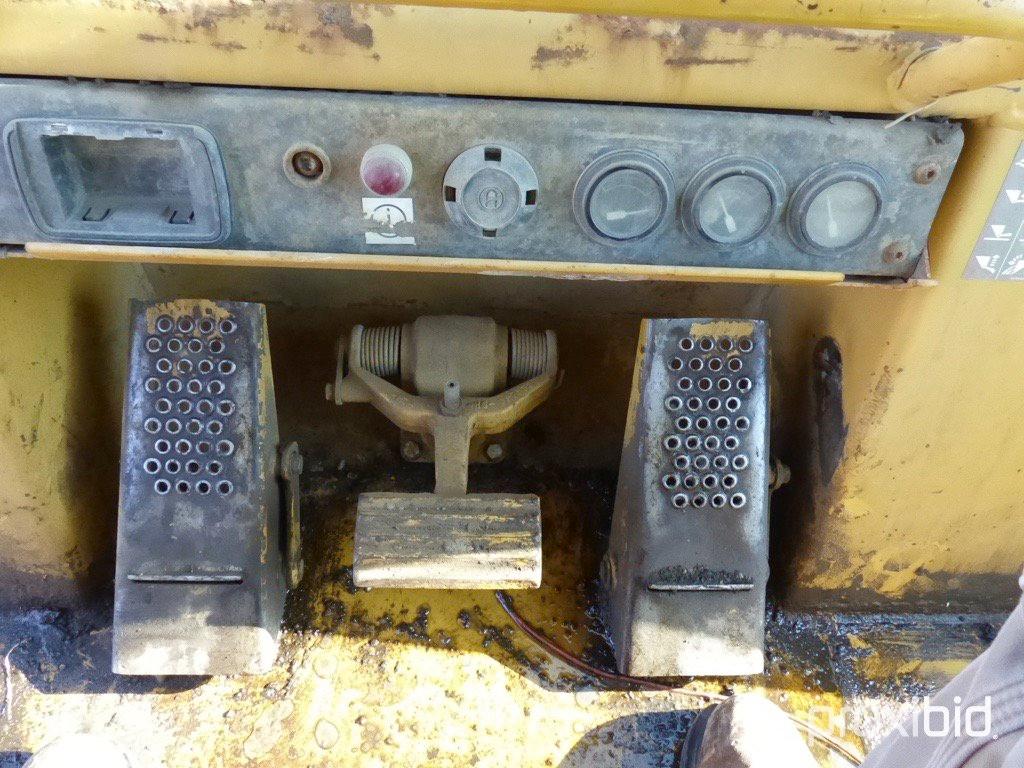 1997 CATERPILLAR 973 CRAWLER LOADER;