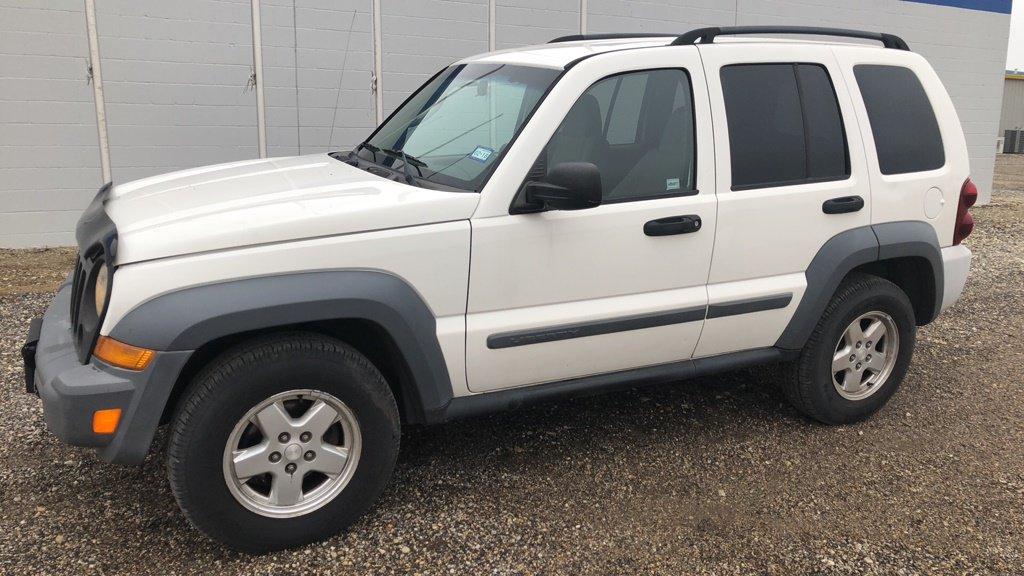 2005 JEEP LIBERTY SUV;