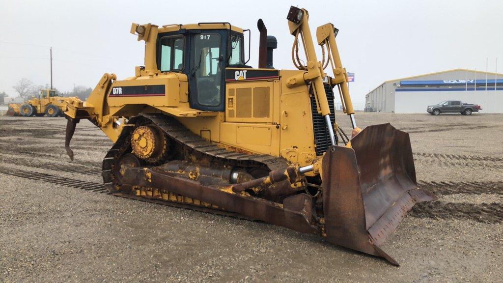 2005 CATERPILLAR D7R II CRAWLER TRACTOR;