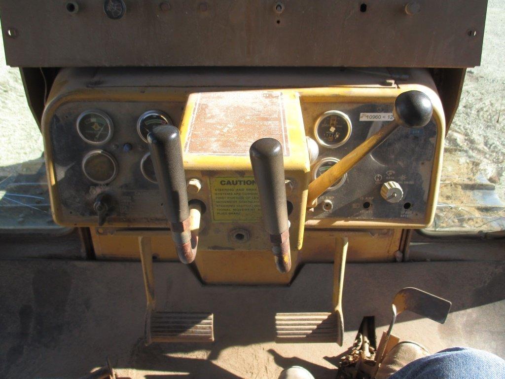 1980 CATERPILLAR D6D CRAWLER TRACTOR;