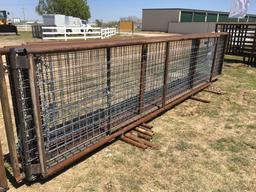 (6) 20' GOAT PANELS W/ GATE;