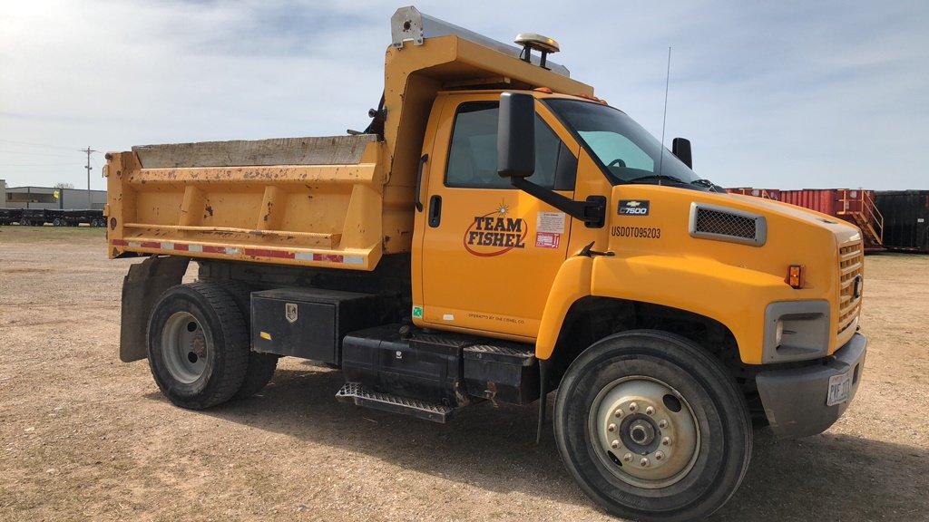 2006 CHEVY C7500 S/A DUMP TRUCK;