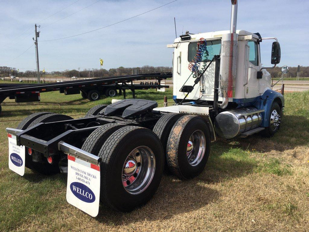 2007 INTERNATIONAL 9400i SBA T/A TRUCK TRACTOR;