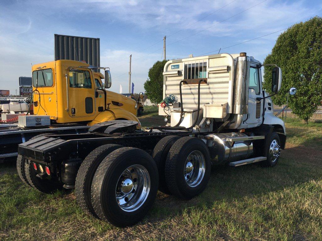 2004 MACK CX613 T/A TRUCK TRACTOR;