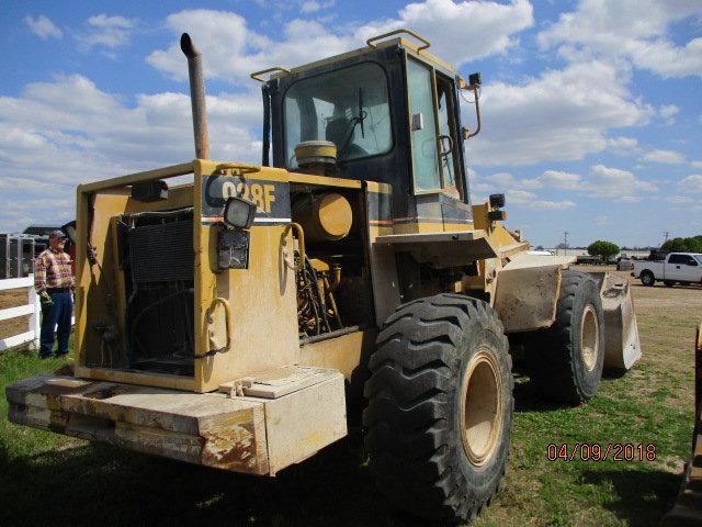 1995 CATERPILLAR 938F WHEEL LOADER;