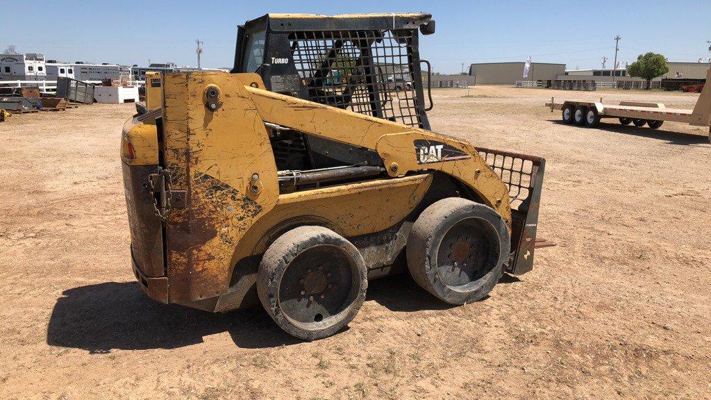 2004 CATERPILLAR 236B SKID STEER;