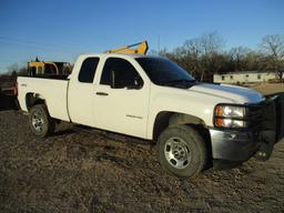 2013 CHEVROLET 2500 4WD EXTENDED CAB PICK UP;