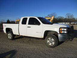 2013 CHEVROLET 2500 4WD EXTENDED CAB PICK UP;