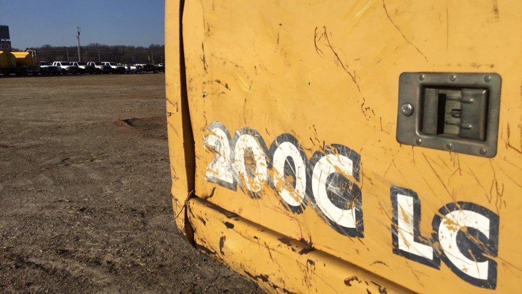 2007 JOHN DEERE 200C-LC EXCAVATOR;