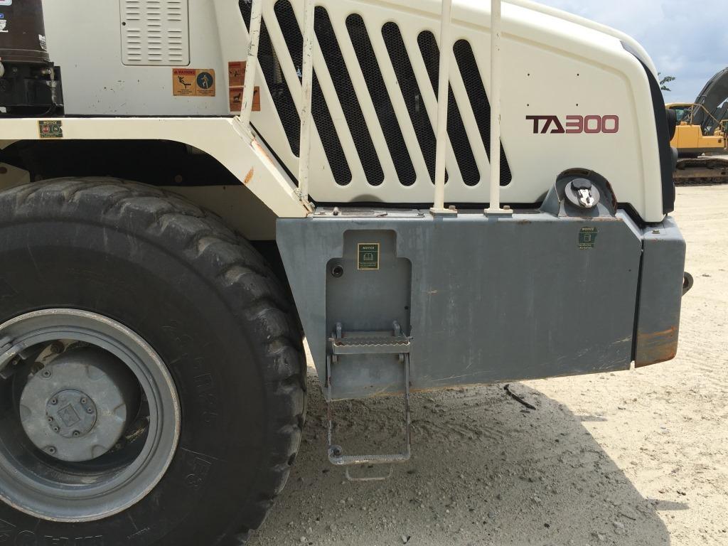 2011 TEREX TA300 6x6 ARTICULATING DUMP TRUCK