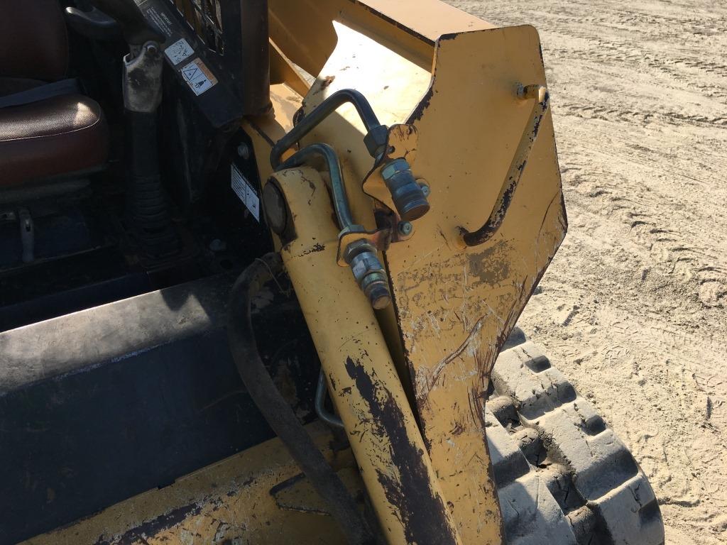 2006 JOHN DEERE CT332 SKID STEER LOADER