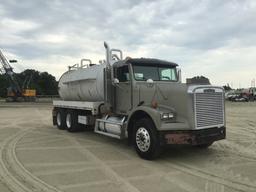 1995 FREIGHTLINER FLD120SD T/A VACUUM TRUCK