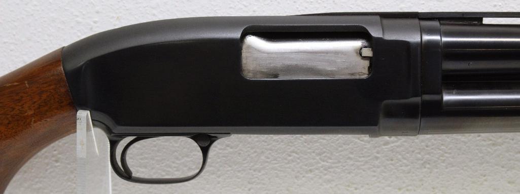 Winchester Model 12 12 Ga. Pump Action Shotgun 30" Full Choke Simmons Vent Rib Bbl 2 3/4" Chamber