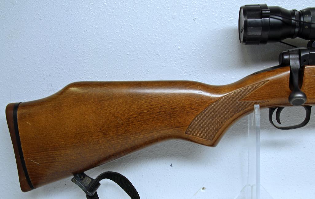 Savage Model 110 7 mm Rem. Mag. Bolt Action Rifle w/Simmons 3-9x40 Whitetail Scope 24" Bbl