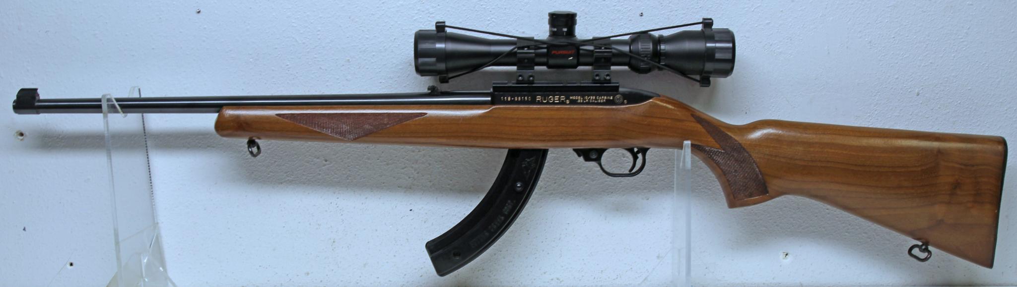 Ruger Model 10/22 Carbine Deluxe .22 LR Semi-Auto Rifle with Pursuit 3-9x32 Scope Ruger Soft Case