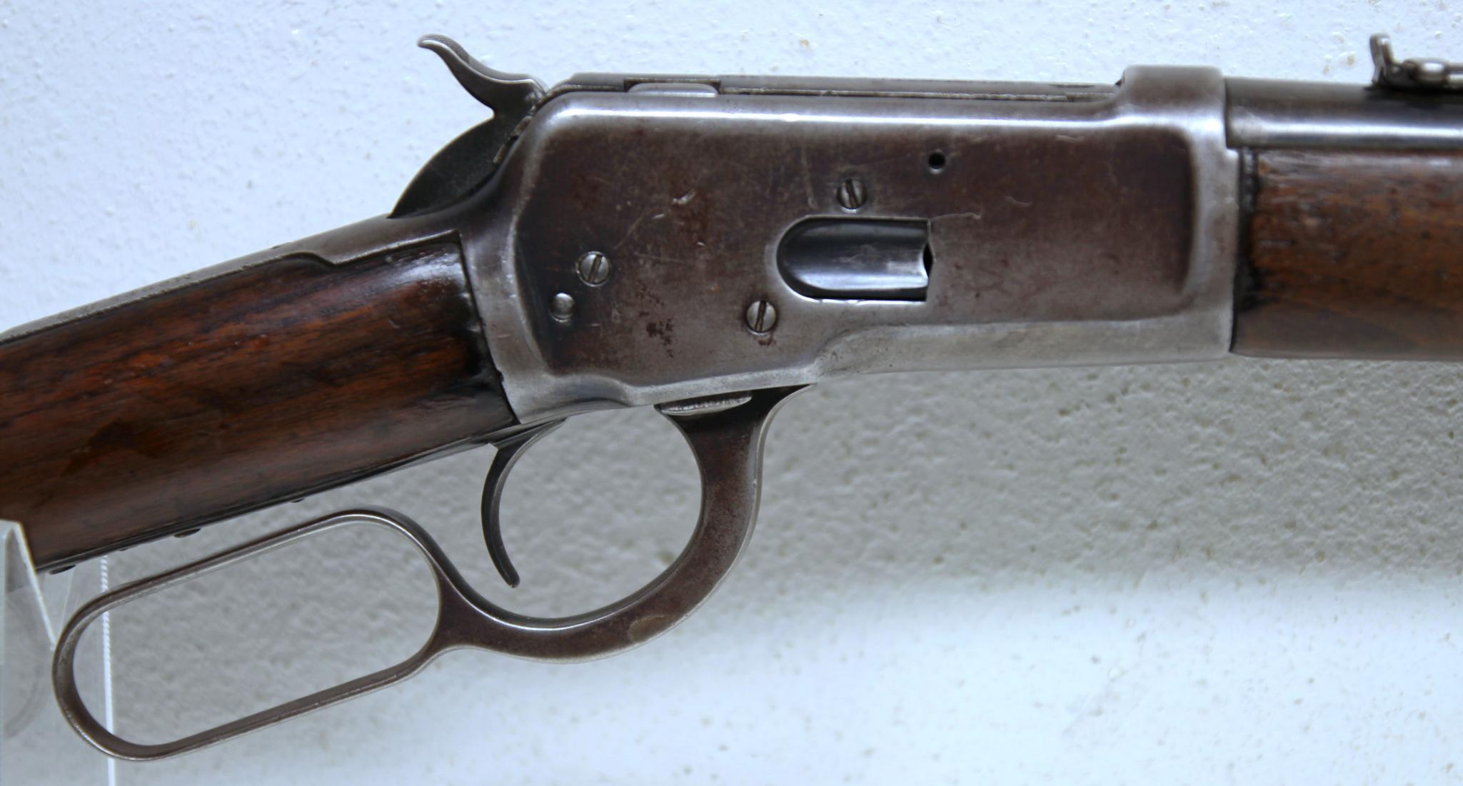 Winchester Model 1892 .44 WCF Saddle Ring Carbine Lever Action Rifle Right Side of Stock Decorated