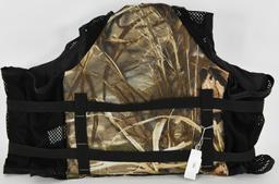 New Cabela's L/XL Life Vest Realtree