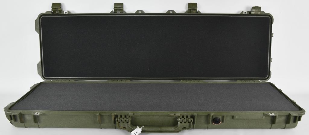 Pelican 1750 Rifle Shotgun Hard Case with wheels