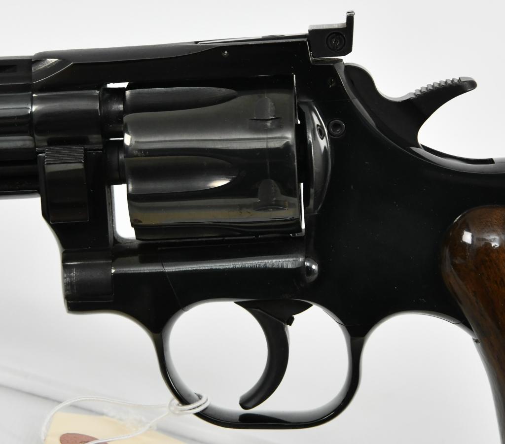 Dan Wesson Model 22 Revolver .22 LR