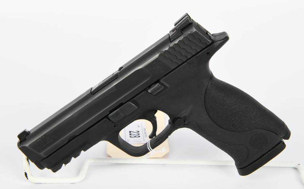 Smith & Wesson M&P Semi Auto Pistol 9MM