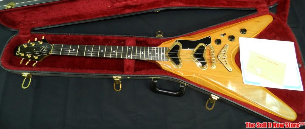 1980 Gibson Flying V II Electric Guitar Original Case SN 81080009